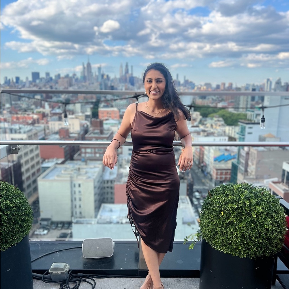 Meet your Posher, Jenita